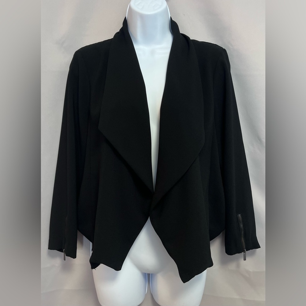 Candies Womenโs Long Sleeve Black Open Front Blazer Sizeโ Large Lace